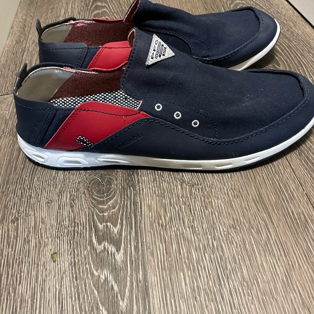 WORN ONCE! EUC Men’s navy blue and red loafers